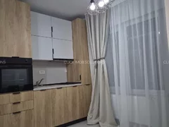 Aparatorii Patriei Metrou M2, bloc nou, centrala proprie